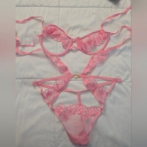 ​[RARE] Victoria's Secret 2025 Valentine's Day Collection Teddy